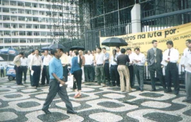 Acampamento na sede da Petrobrás/RJ-20