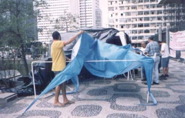 Acampamento na sede da Petrobrás/RJ-7