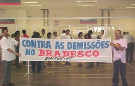 Manifestação contra demissão Bradesco-2